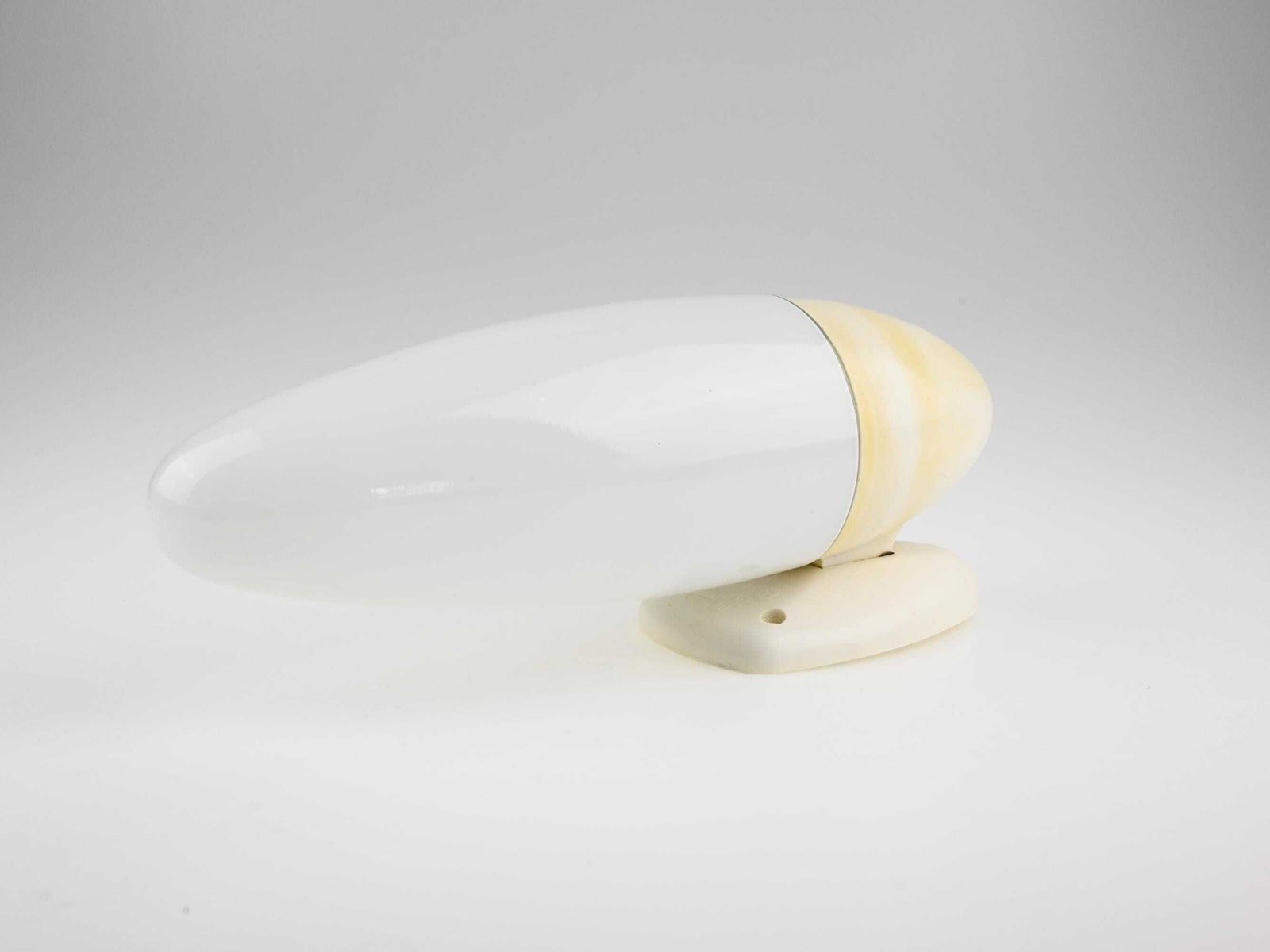 Pair Of Bauhaus Bakelite Wall Lamps, Bauhaus Lamps, Pair Wall Lamps, Bakelite Wall Lamps, Wall Light, Mid Century Lamps, Vintage Lighting photo vintage