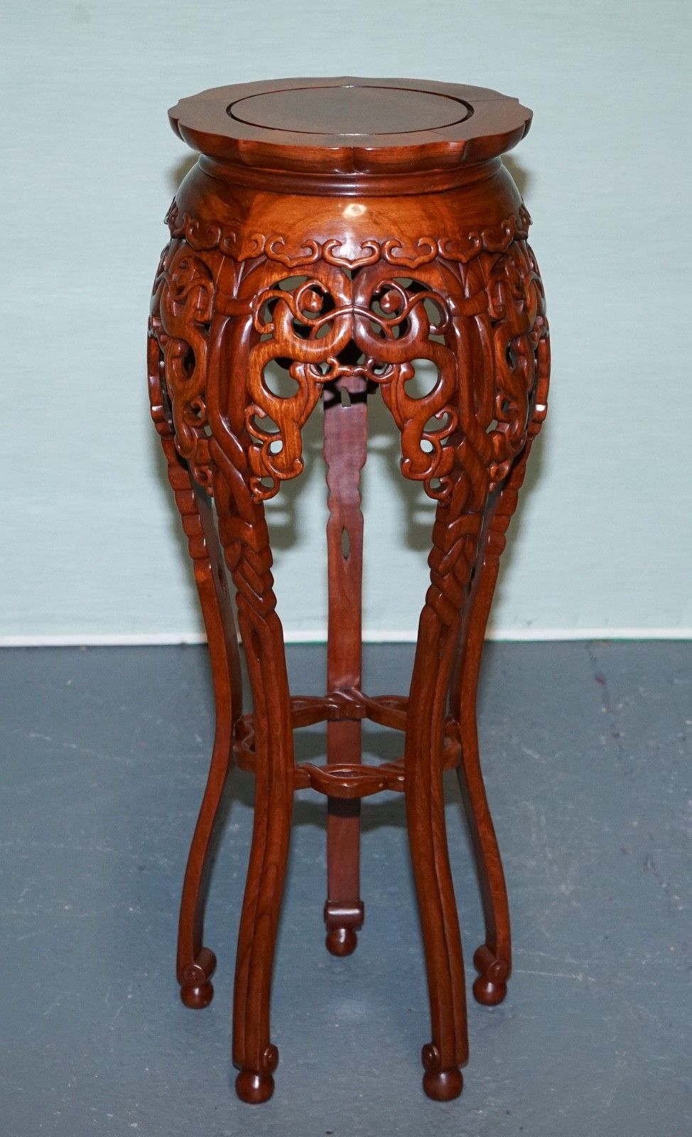 Home Decor Chinese Hardwood Plant Stand With Pierced Design & Cabriole Legs photo