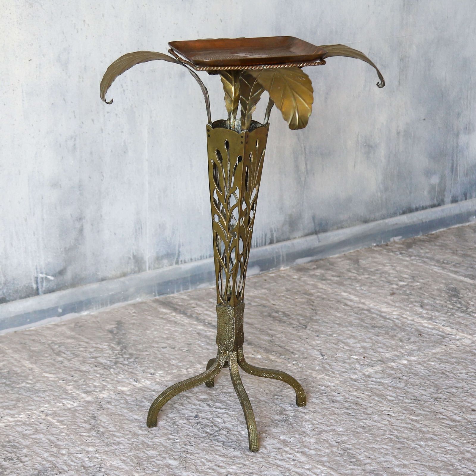 Italian 1920s Decorative Art Nouveau Brass Side Table With Engraved Copper Tray photo for sale