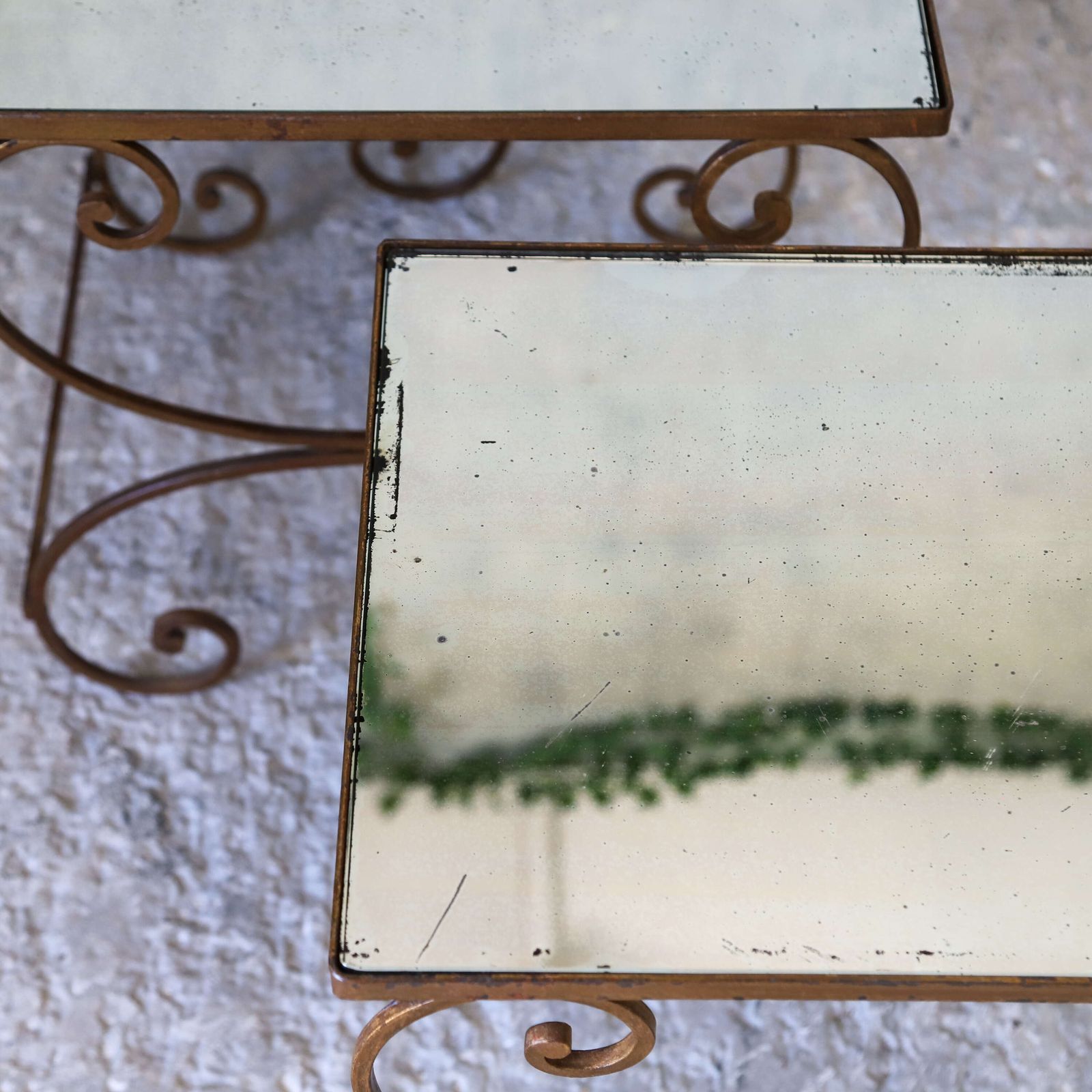 photo furniture Mid Century Italian Nest Of 3 Gilt Metal Tables With Distressed Mirrored Tops