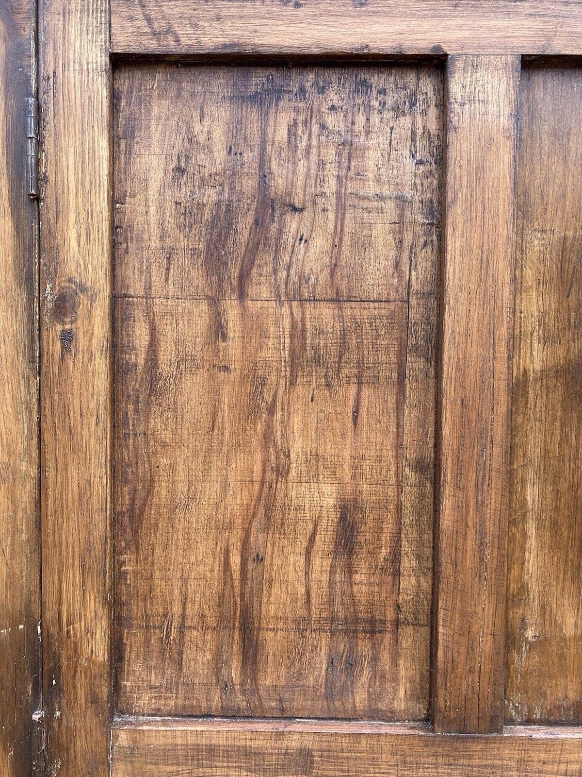 photo vinterior Rustic Large Antique Vintage Early 1900’s Pine And Ply School Cupboard
