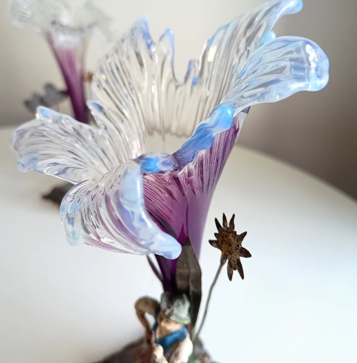 photo vintage Two Vienna School Art Nouveau Floriform Glass Solifleur Vases With Cold Painted Metal Pedestals Wilhelm Kralik Sohne Style Circa 1890–1910
