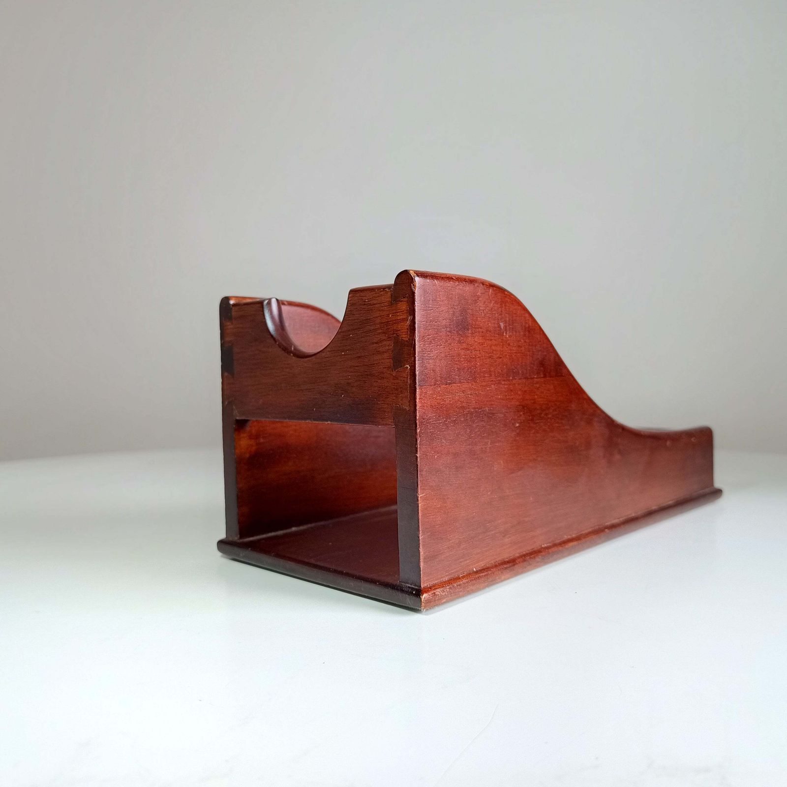 English Late Victorian To Edwardian Mahogany Veneered Wine Bottle Cradle Single Bottle Holder, Good Quality Half Blind Dovetail Joints, Georgian Style photo buy