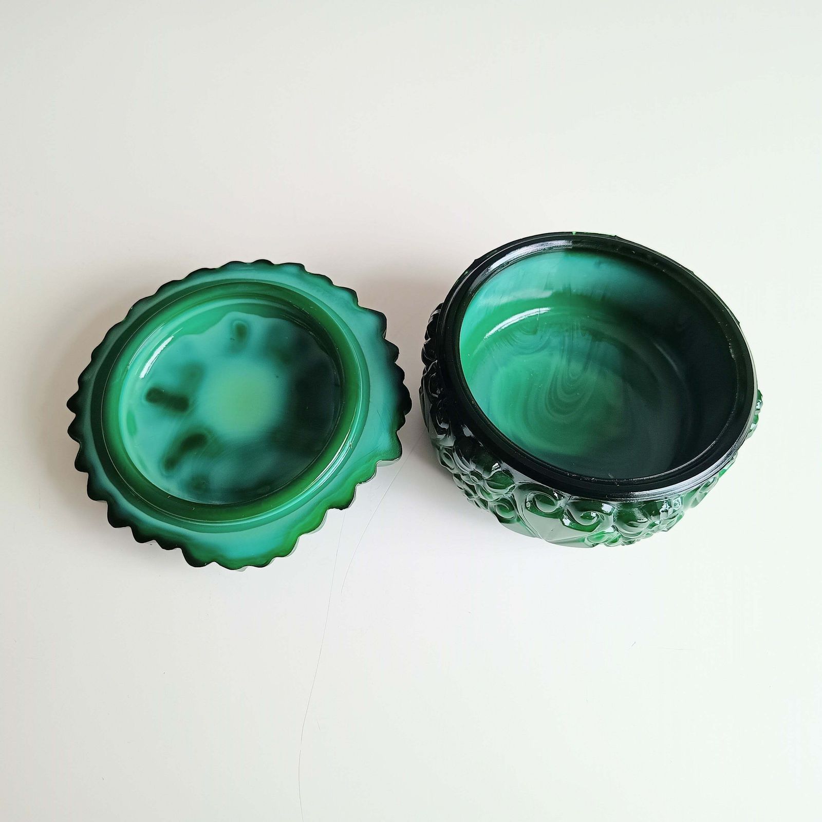 photo furniture Art Deco Bohemian Art Glass Malachite Glass Lidded Jewellery Watch Box, Carl Schlevogt And Hoffner Design