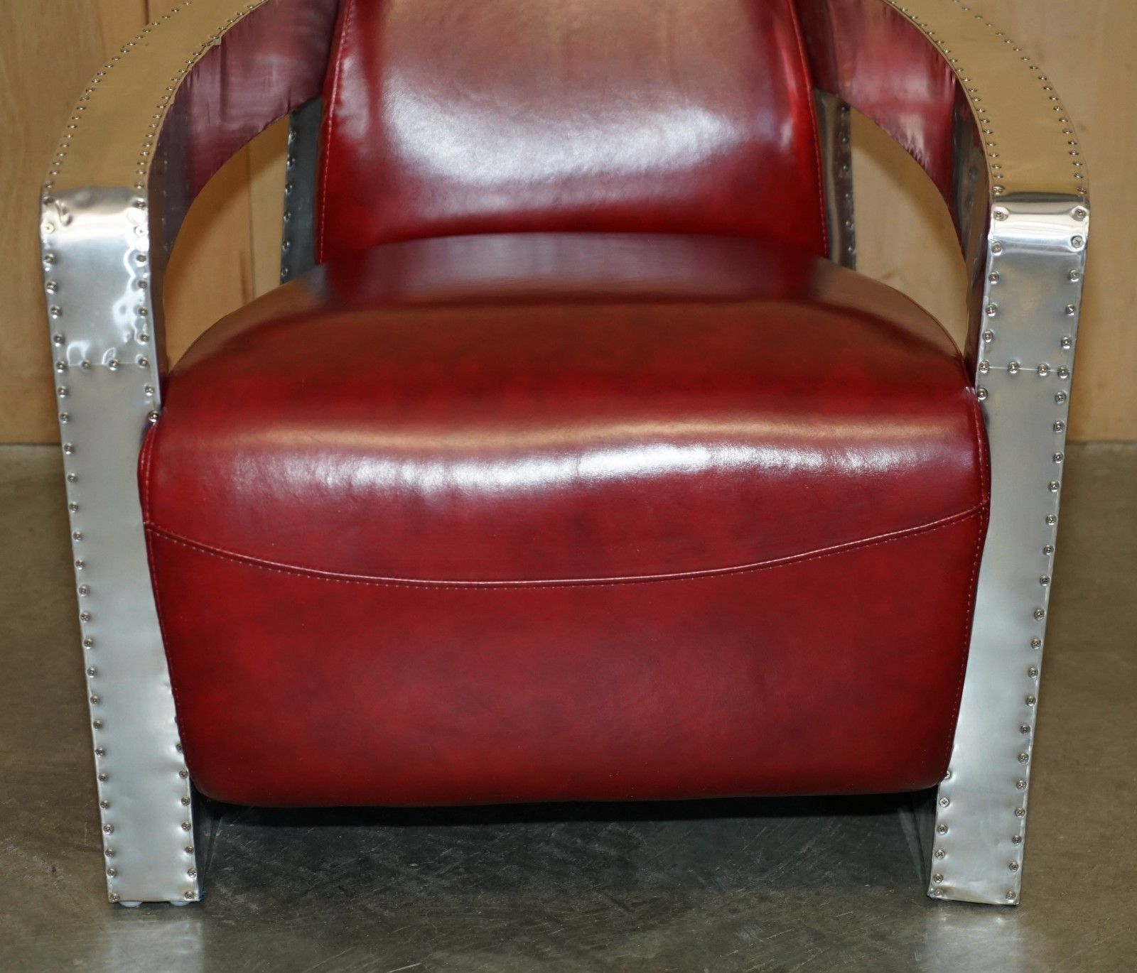 photo furniture Fine Pair Of Red Wine Leather Polished Aluminium Aviator Rocket Lounge Armchairs