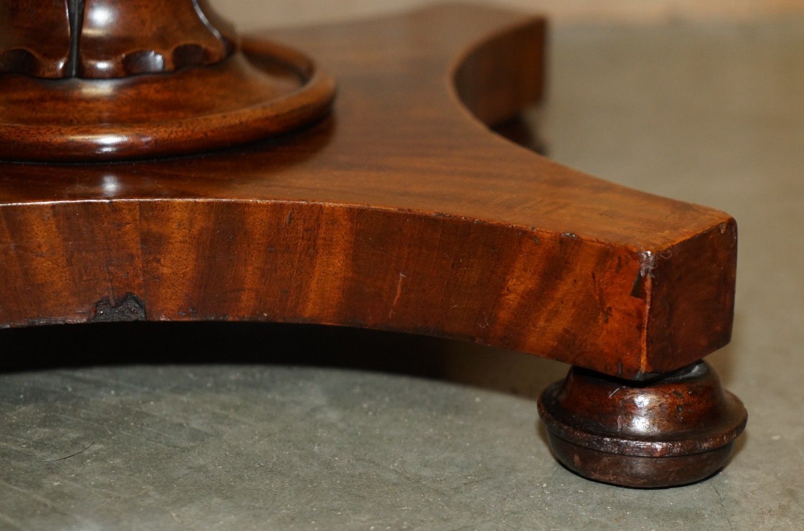 photo buy Exquisite William IV Circa 1830 Flamed Mahogany Side End Work Sewing Table