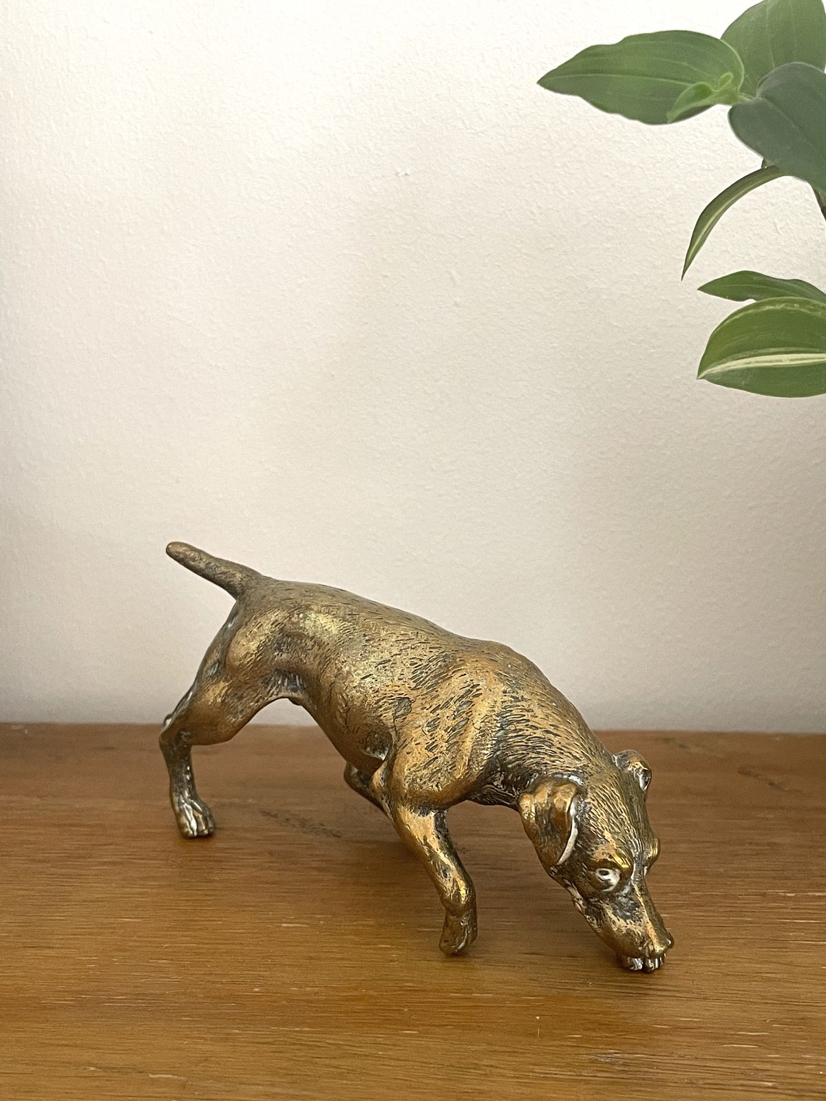 Set Of Two Antique Bronze Hunting Dog Statues, Detailed Pointer/Spaniel Dog Heavy Metal Sculpture Ornaments photo vintage