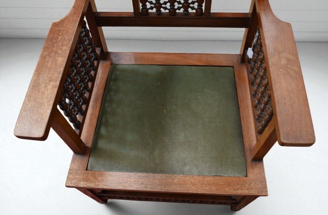 Superb Arts & Crafts Liberty & Co Moorish Walnut Armchair Dating To 1890, photo Furniture