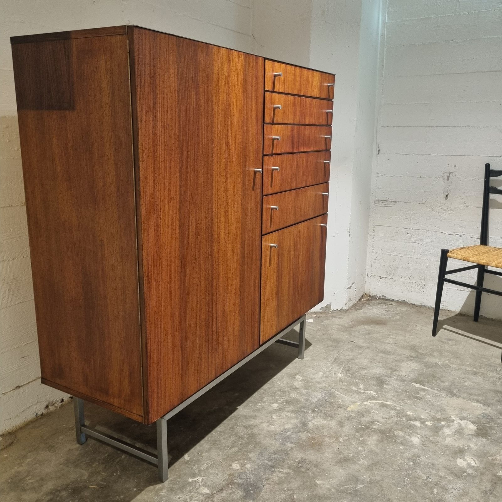 photo furniture Vsj 125 Salon Cupboard Or Cabinet By K. Günther & H. Brechmann For Fristho, 1961