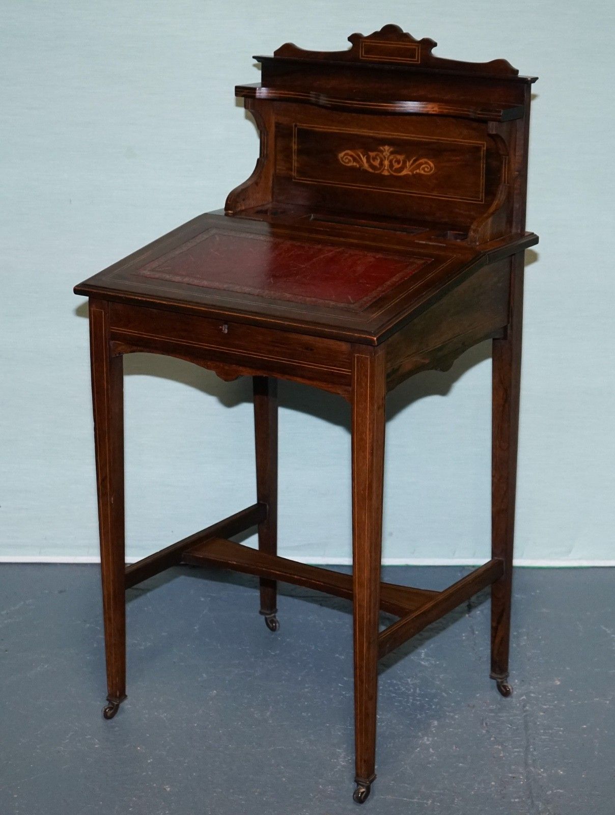 Victorian Ladies Writing Davenport Desk With Inlay & Leather Writing Surface photo for sale