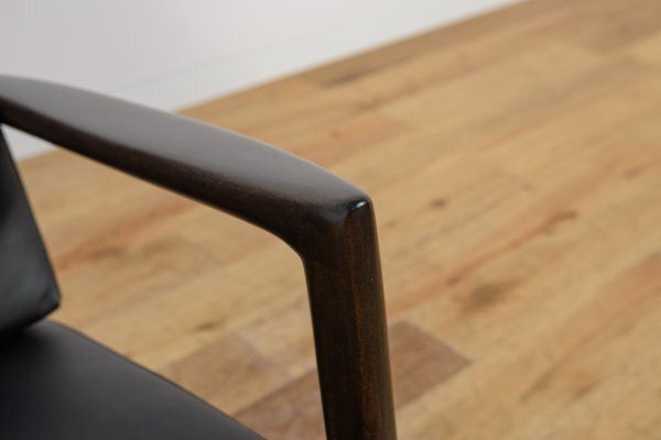 Model 300 139 Lounge Chair From Swarzędz Furniture Factory, Poland, 1960s photo vintage