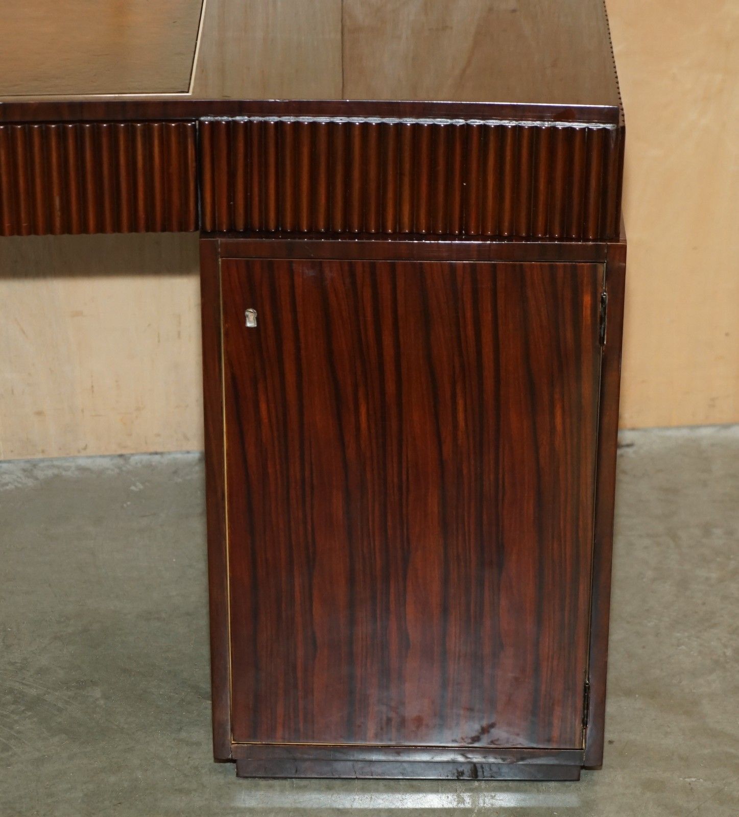Ralph Lauren Metropolis Macassar & Brown Leather French Art Deco Curved Desk photo vinterior
