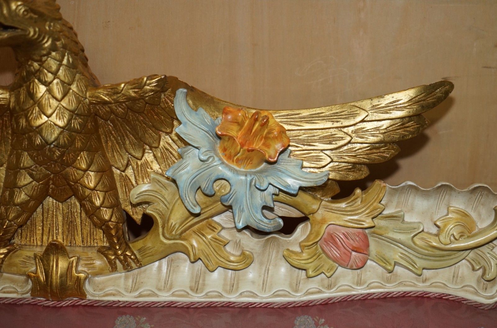 photo vintage Hand Carved & Painted Vintage French Empire Style Eagle Sofa And Armchair Suite