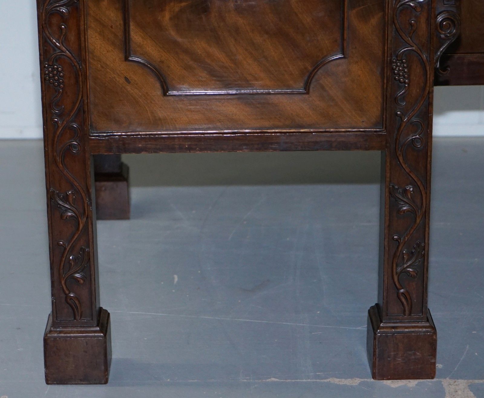 photo furniture Viscountess Boyd's Ince Castle Rare George III Mahogany Sideboard Chippendale