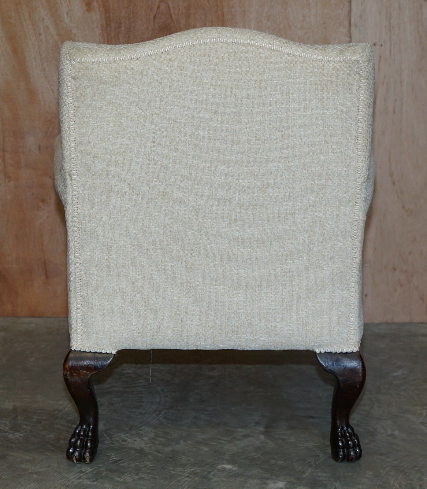 3000.0 Lovely Antique Ornately Hand Carved Lion's Hairy Paw Leg Club Library Armchair photo
