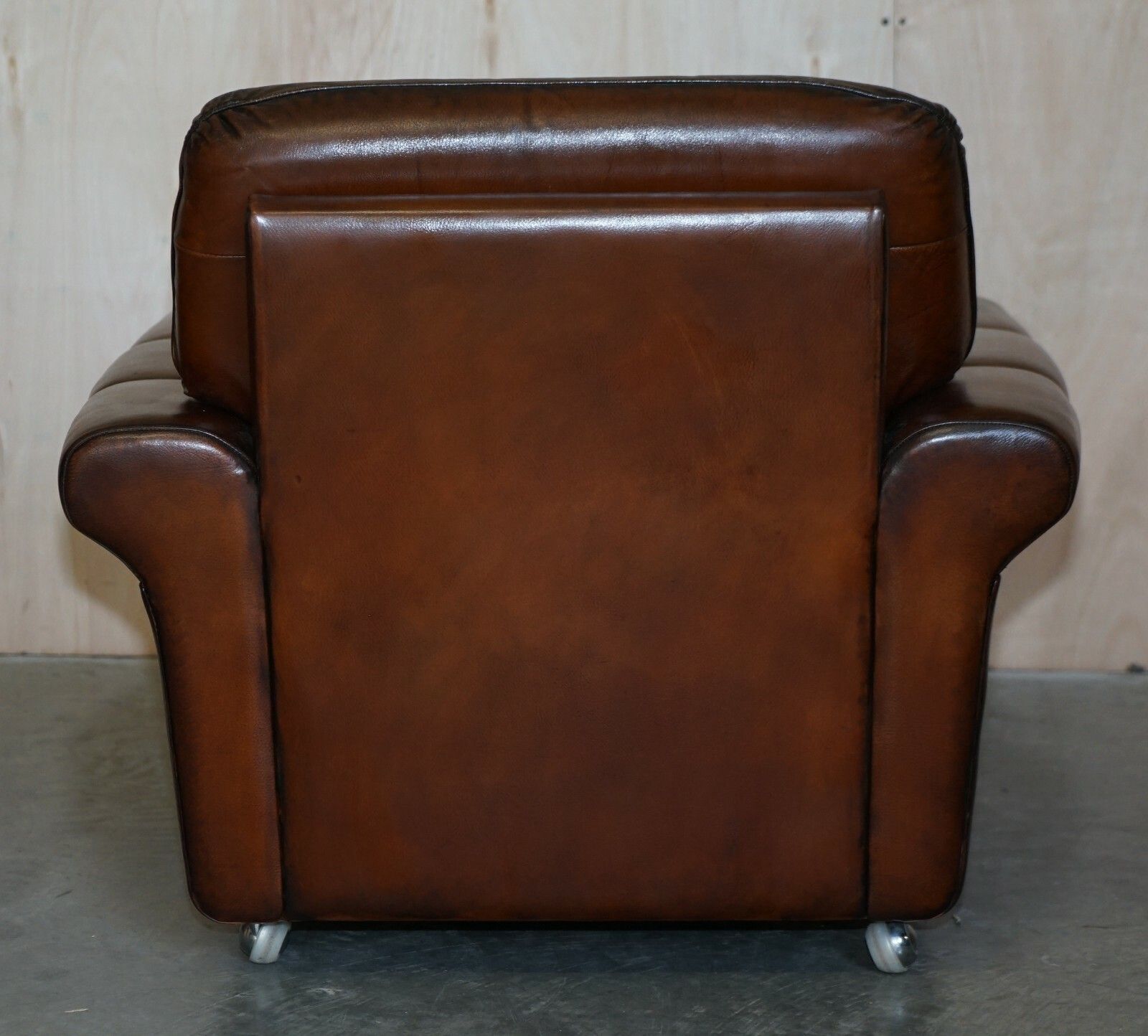 photo furniture Pair Of Fully Restored Vintage Dutch Mid Century Modern Brown Leather Armchairs