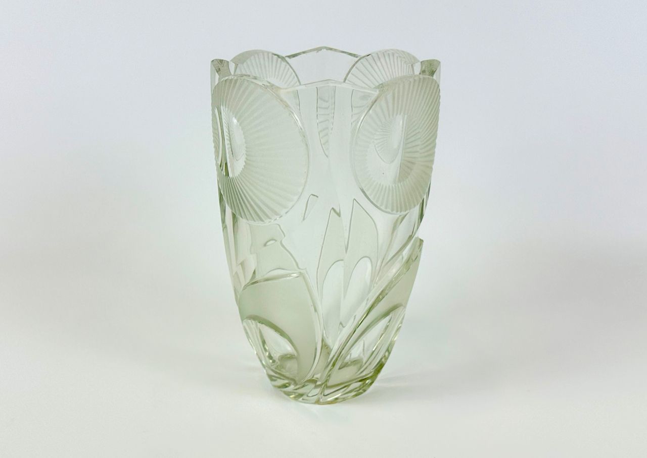 Art Deco Vase Attributed To Rudolf Hloušek For železný Brod, 1930s photo Home Decor