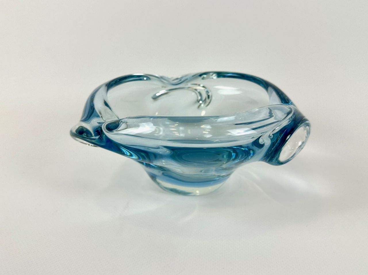 Art Glass Ashtray Attributed To Josef Hospodka For Chribska Sklarna, 1960s photo 169.0
