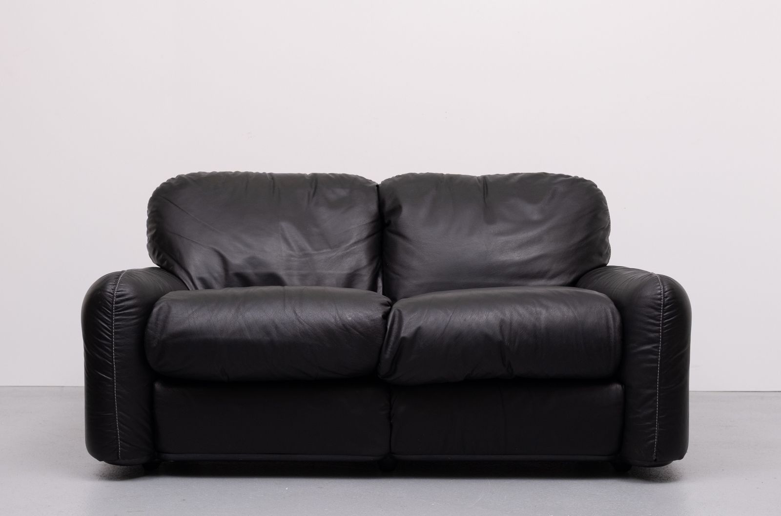 Black Leather Piumotto Sofa By Arrigo Arrigoni For Busnelli, Italy, 1970’s photo furniture