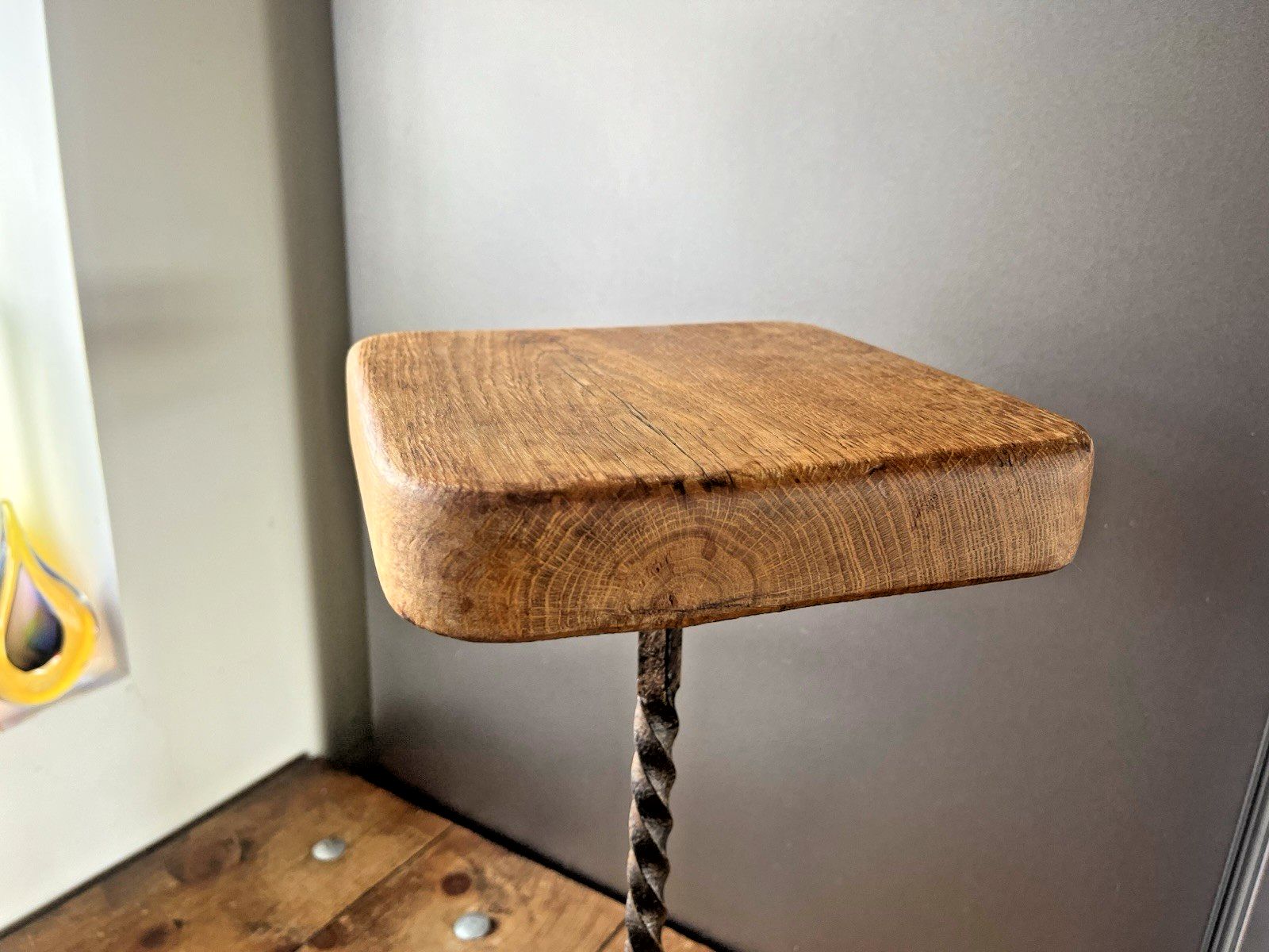 photo vinterior Old Rustic Oak Wrought Iron Stool Country Farmhouse Antique Vintage Plant Stand