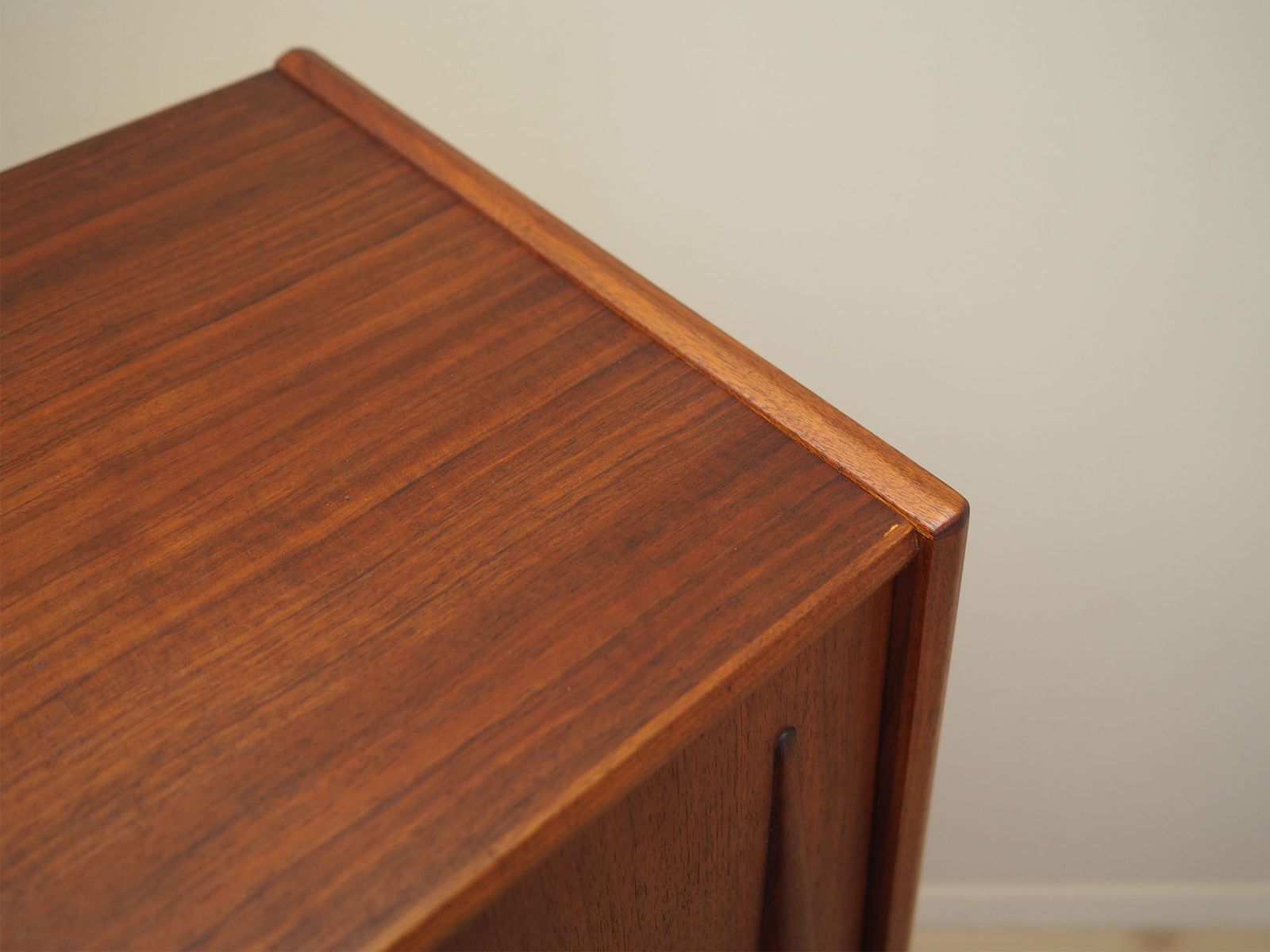 photo vinterior Teak Highboard, Danish Design, 1970s, Production: Denmark