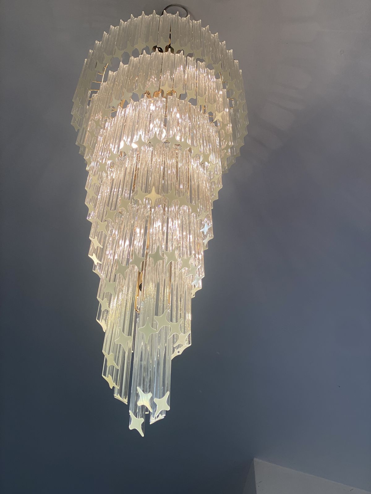 Murano Glass "Quadriedro" Twister Italian Gold Chandelier In Veninj Style photo Lighting