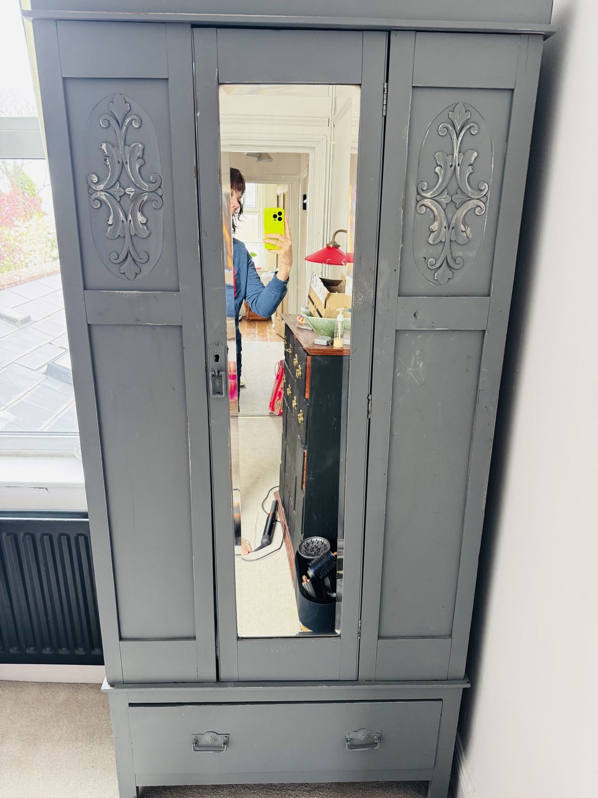 Slimline Antique Grey Blue Mirrored Wardrobe With Ornate Panels & Drawer