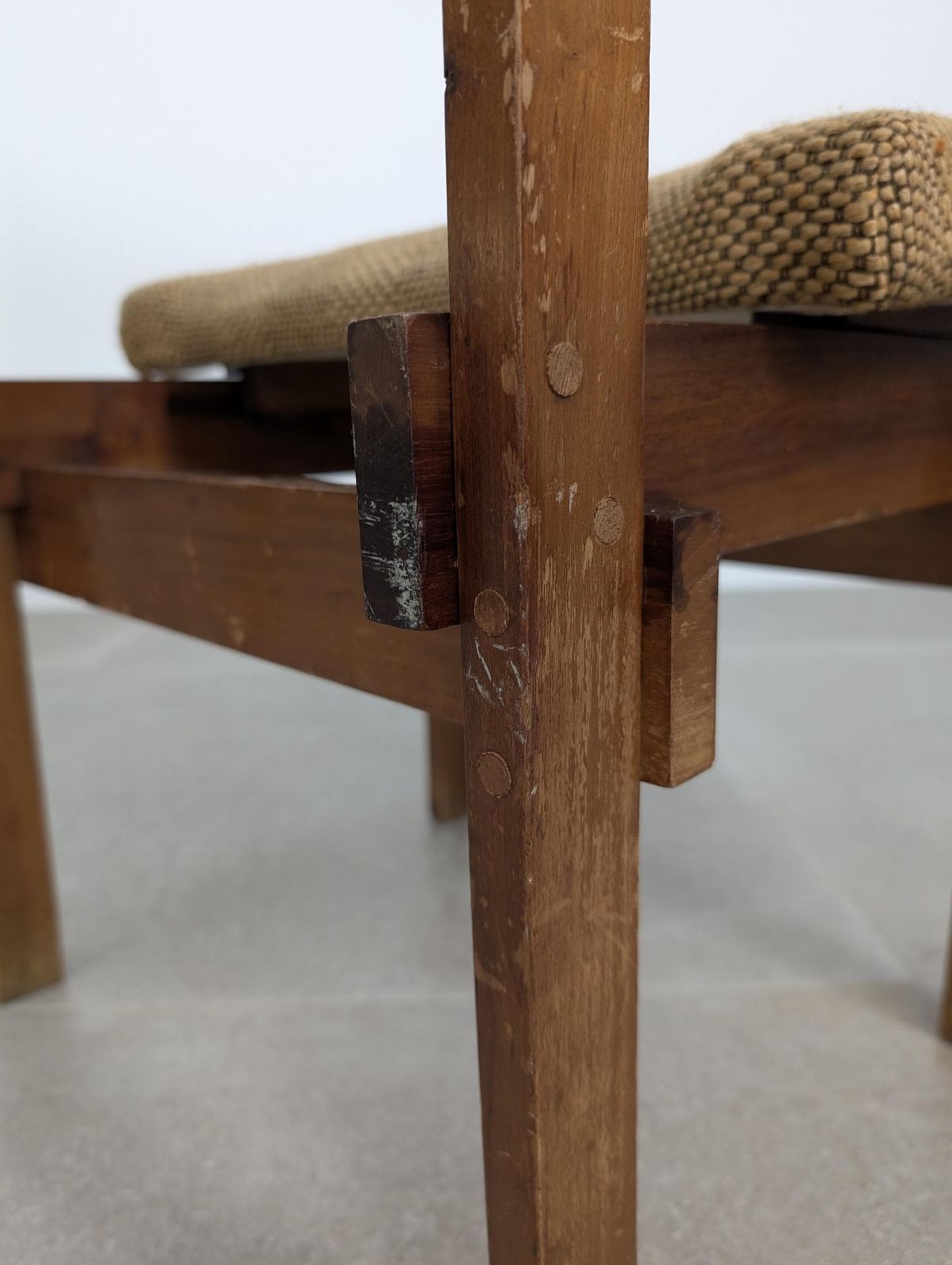 photo furniture Pair Of Gerrit Rietveld Style Chairs With Adjustable Seat And Back, 1950s