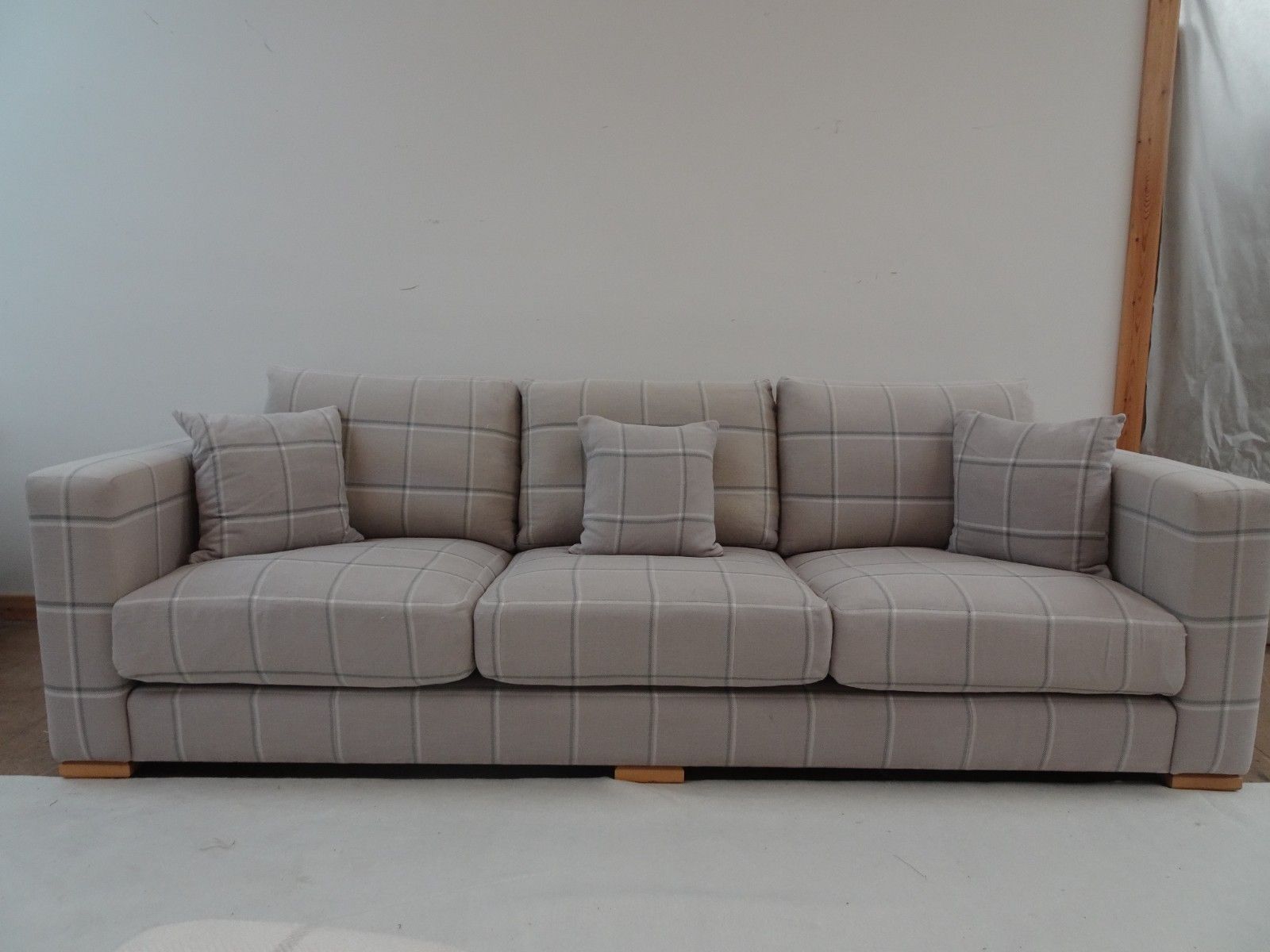 George Smith Large Square Arm Sofa In Soft Grey Check In Good Condition