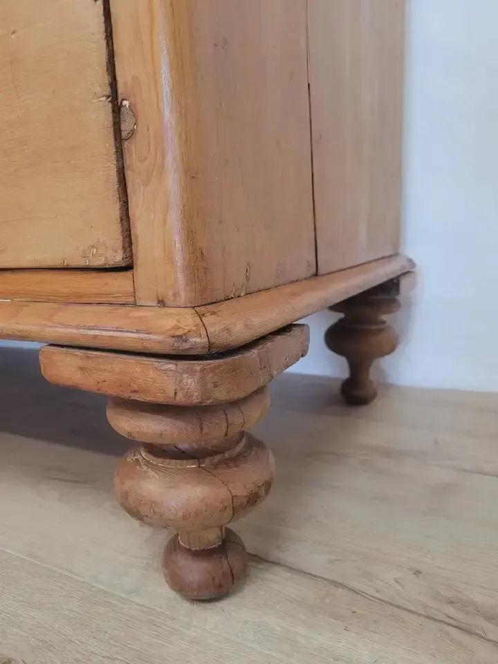 photo furniture Victorian Chest Of Drawers Pine Farmhouse Rustic Country