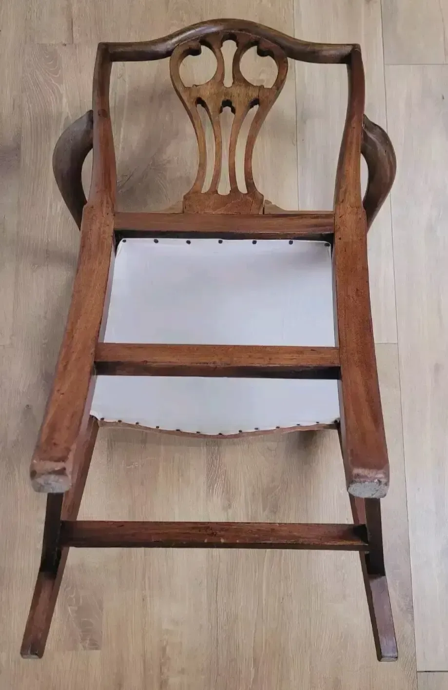 photo vintage Victorian Dining Armchair Oak Carved Pierced Back Upholstered