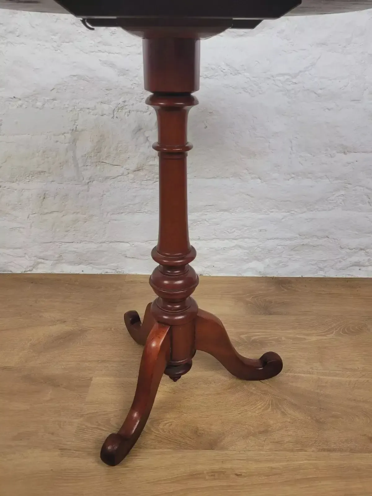 Victorian Tilt Top Table Mahogany English Mahogany photo vinterior