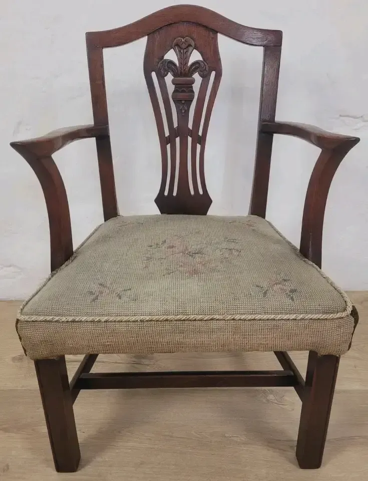 photo vinterior Child's Chair George III Hepplewhite Style Bedroom Carved