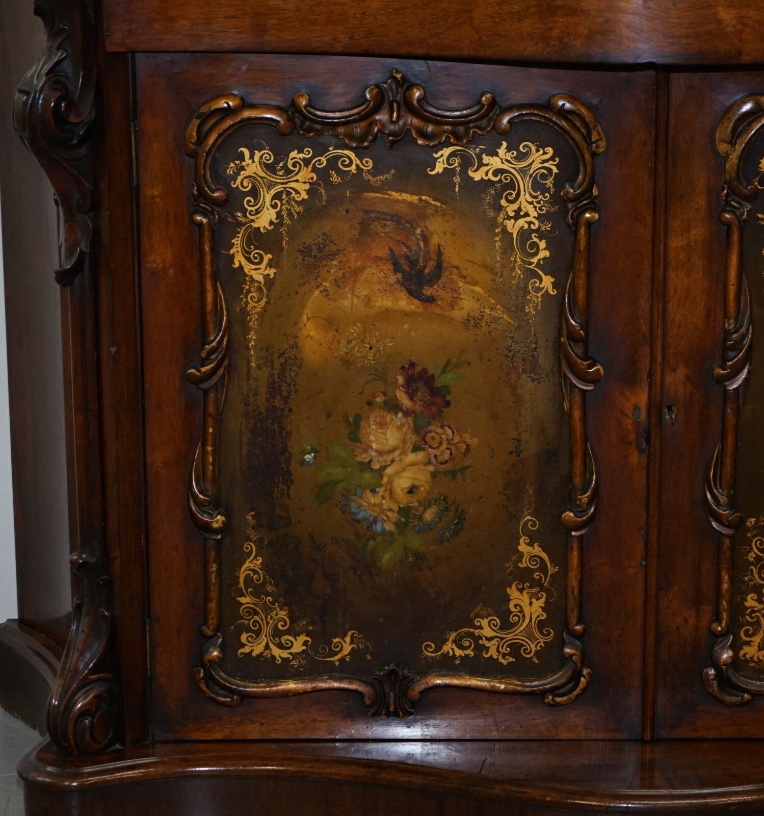 Victorian Marble Topped Serpentine Fronted Verni Martin Painted Carved Sideboard photo vinterior