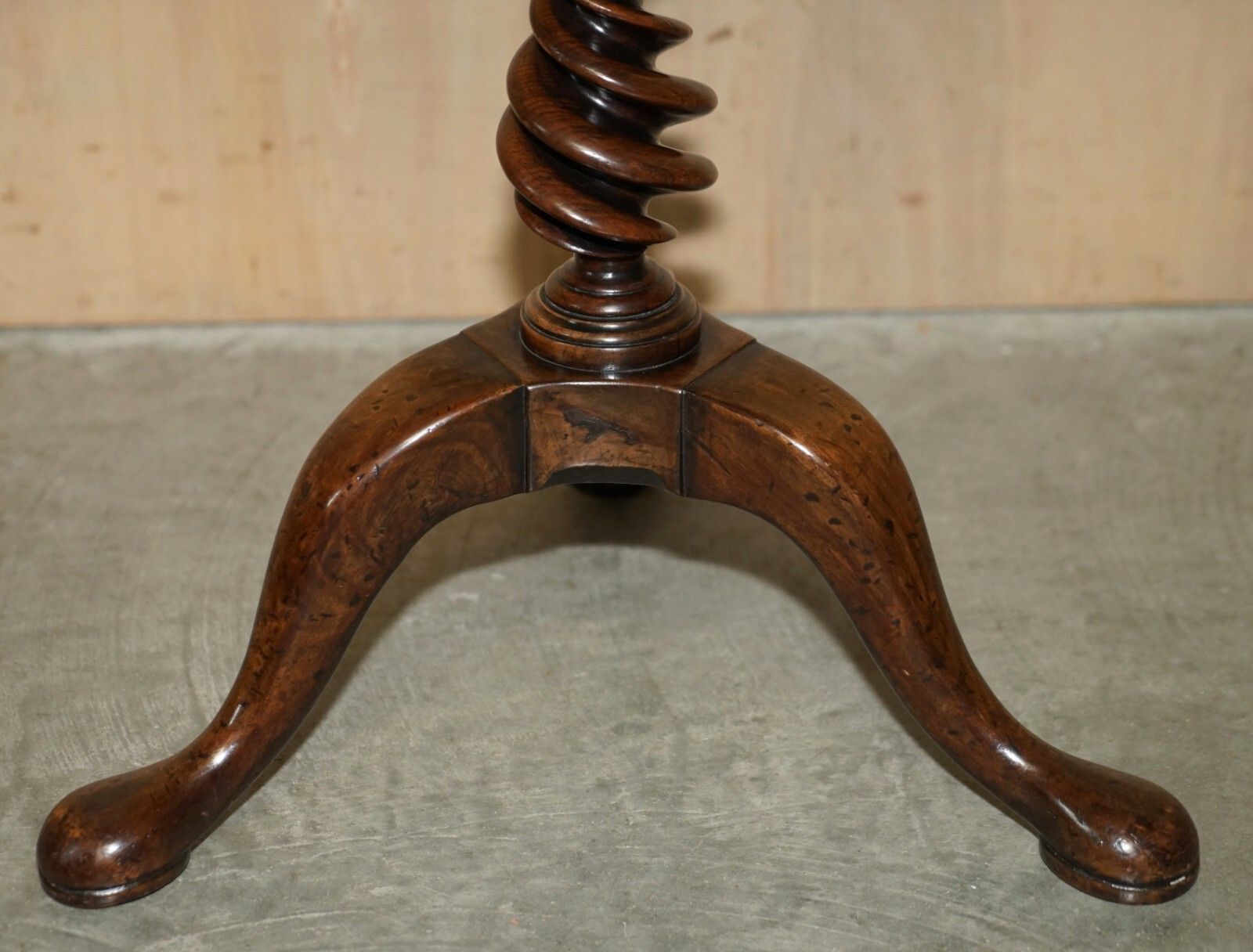 Exquisite Antique George III Circa 1800 Rosewood Side Table With Spiral Column photo vinterior