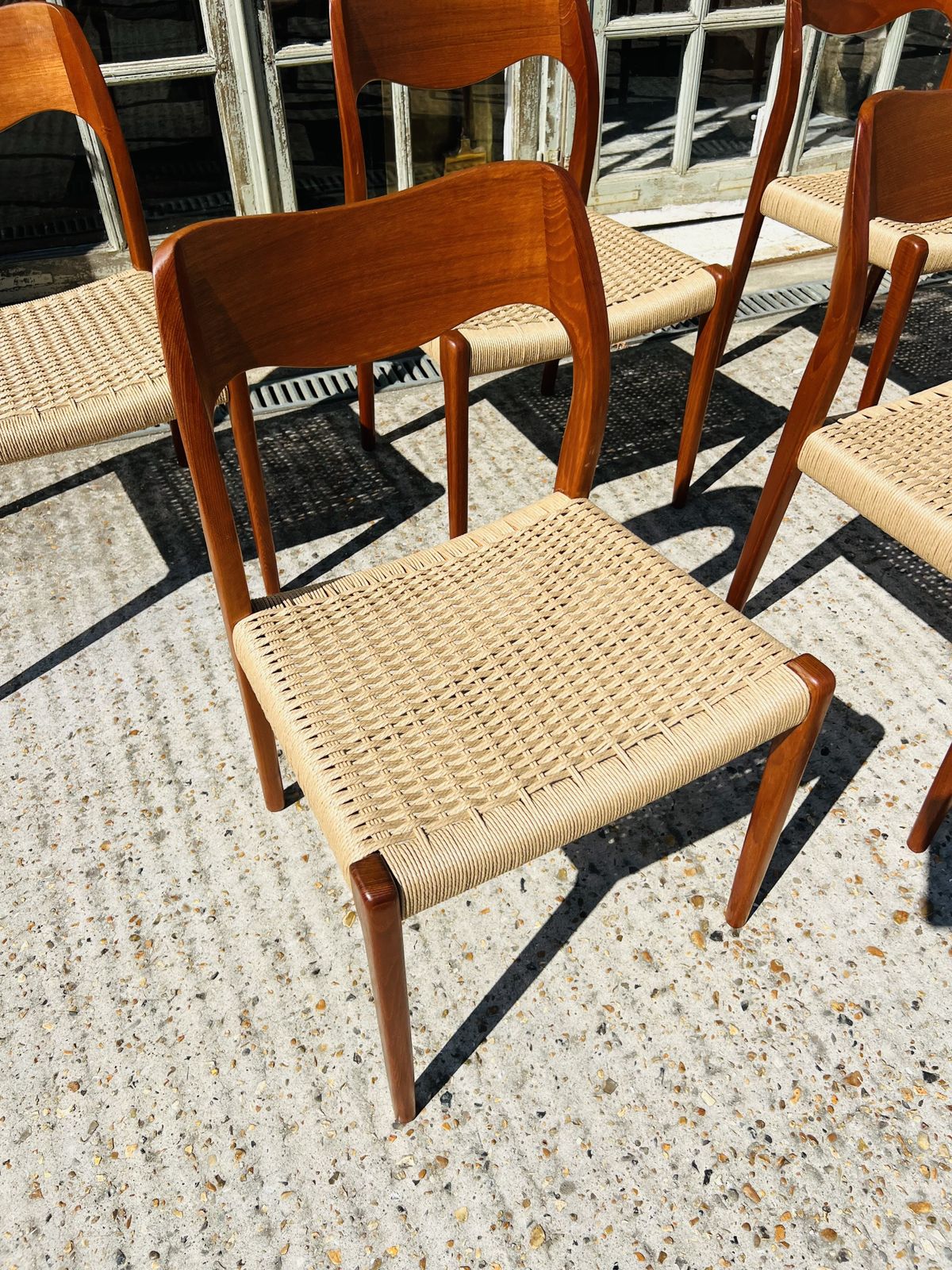 photo vintage 8 Niels Moller 71 Dining Chairs