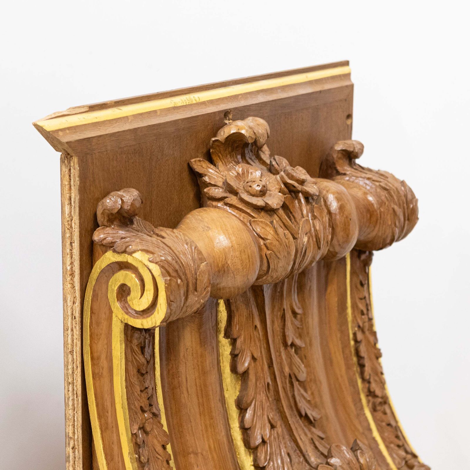 Pair Of Monumental Carved Oak Corbels From Clothworkers Hall, London photo for sale