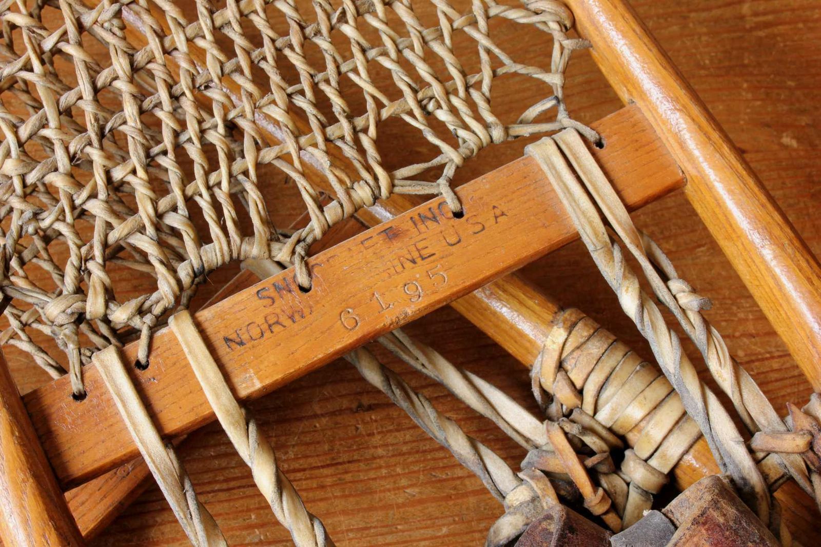 Vintage Pair Of Snocraft Snowshoes. 1943 Snow Shoes. Christmas Ski Lodge. photo vinterior