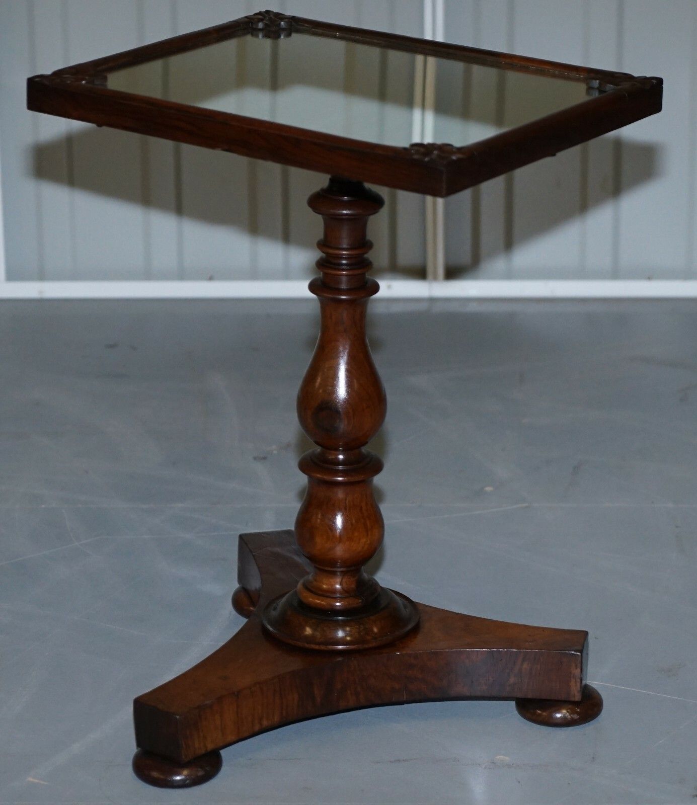 Furniture Pair Of Stunning Original 1830 William IV Rosewood Mirrored Top Side Lamp Tables photo