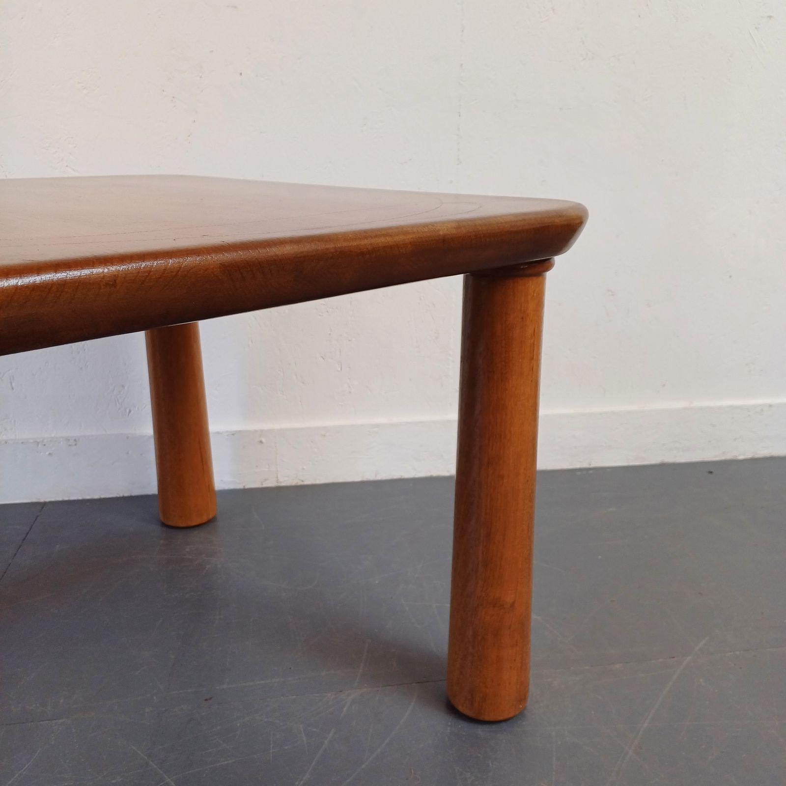 1980s Square Coffee Table With Tapering Legs And Curved Edges photo vinterior