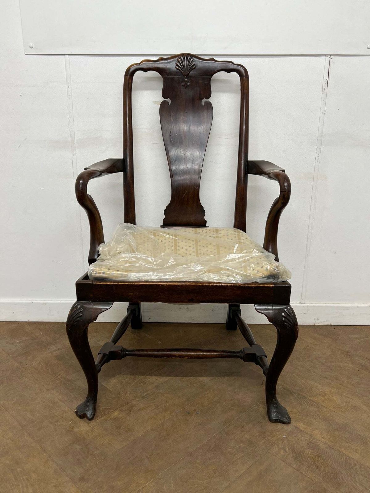 A Victorian Mahogany Elbow Chair/Carver
