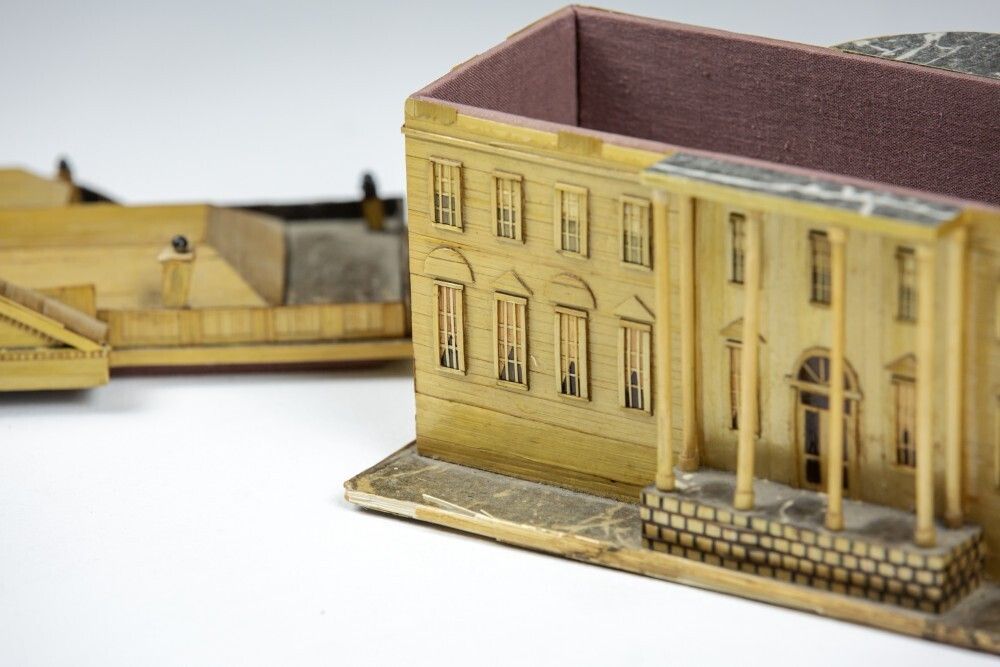 Fine Late 19th Century Strawwork Model Of Clarendon House, Piccadily, London photo 590.0