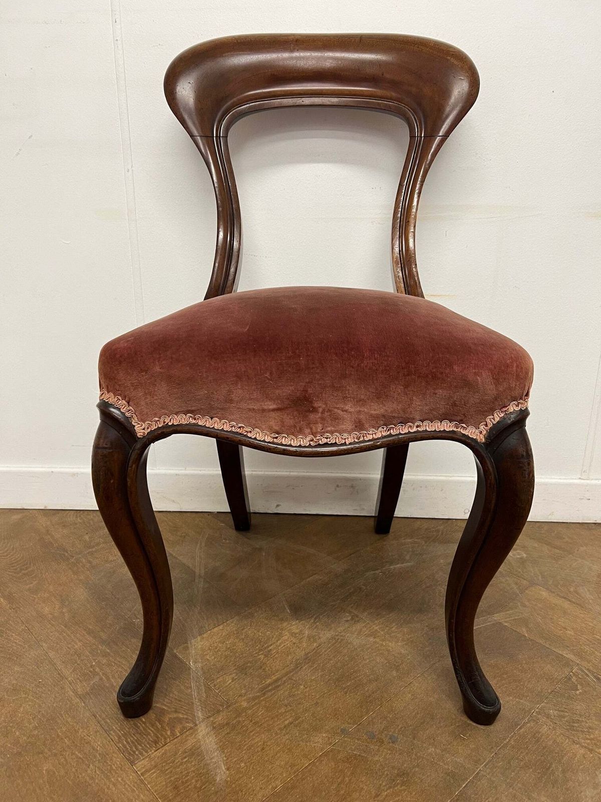 A Set Of 8 Victorian Mahogany Hoop Back Dining Chairs With Cabriole Legs