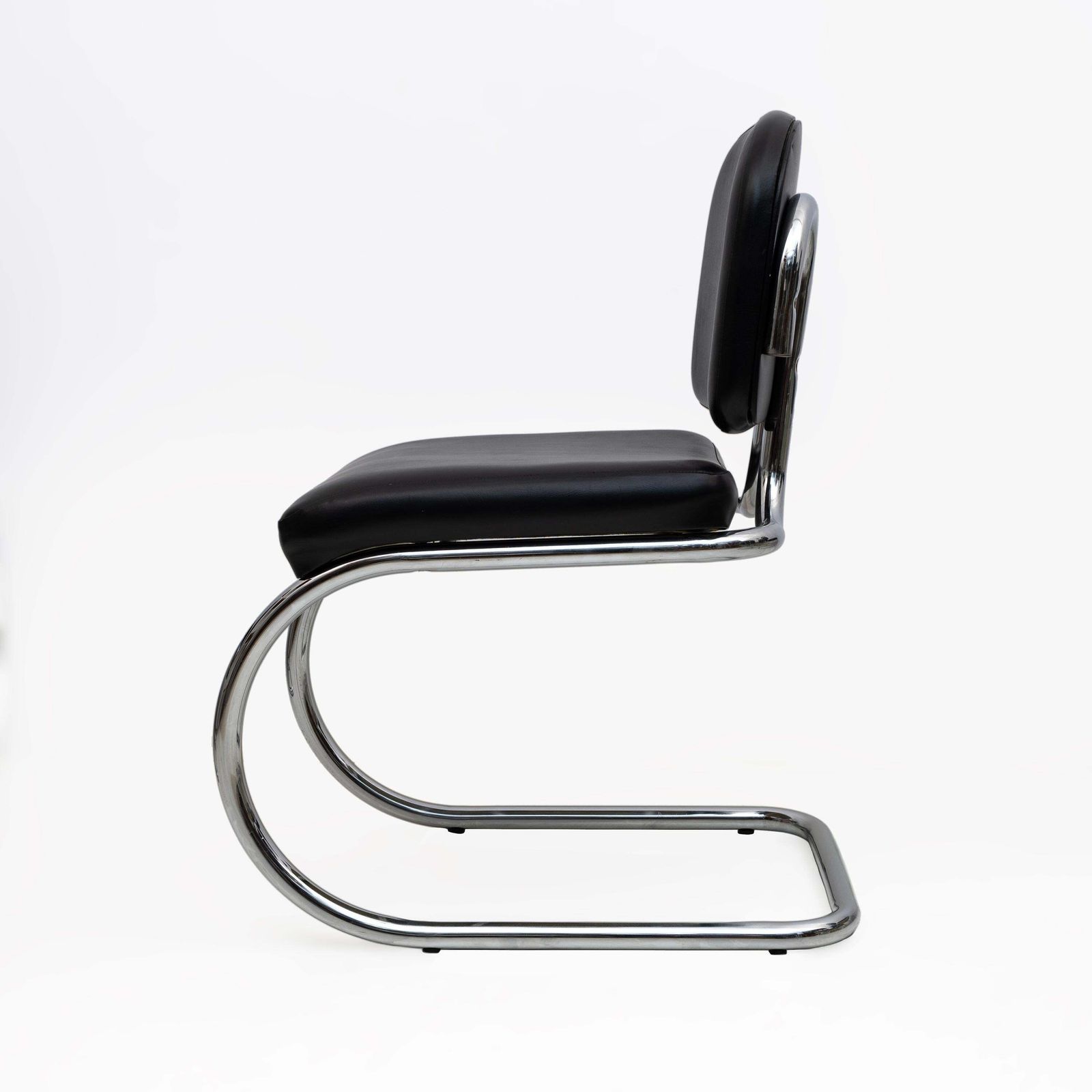 Six Of Bauhaus Style Leatherette And Metal Chromed Cantilever Dining Chairs, 70s photo buy