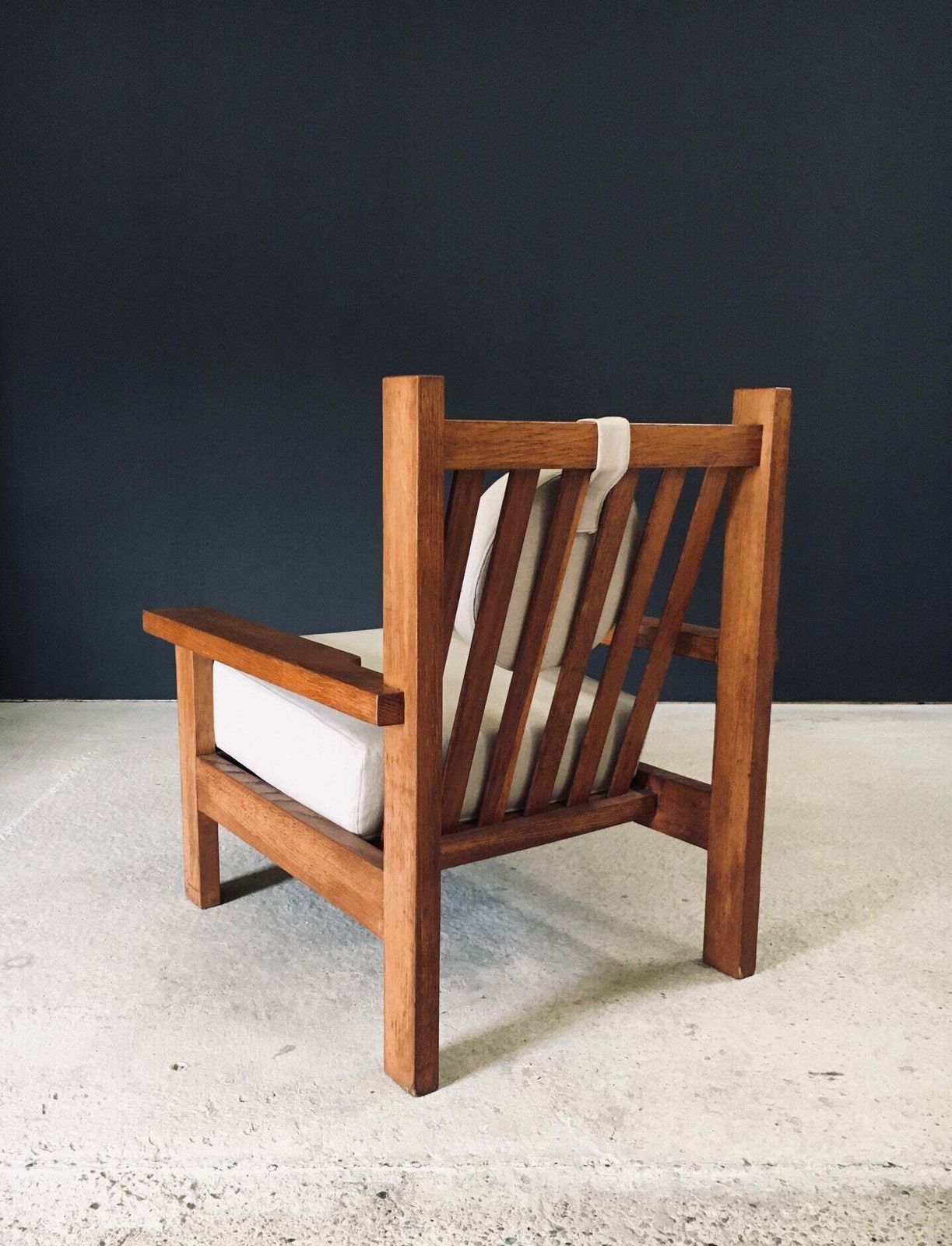 photo for sale Architecturale Vierkante Design Fauteuil In Eiken, België, Ca. Jaren 1950