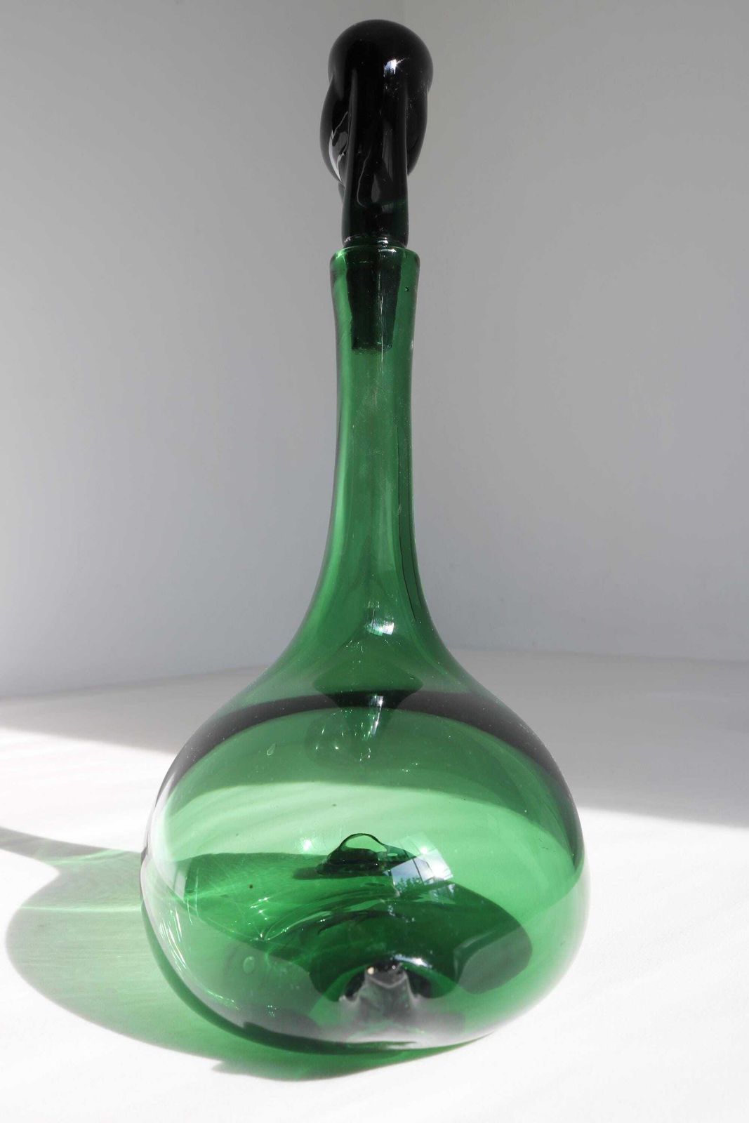 Verzamelbaar Mid Century Italiaans Empoli Verde Glazen Eendenkaraf – Handgeblazen Kunstglas photo vintage