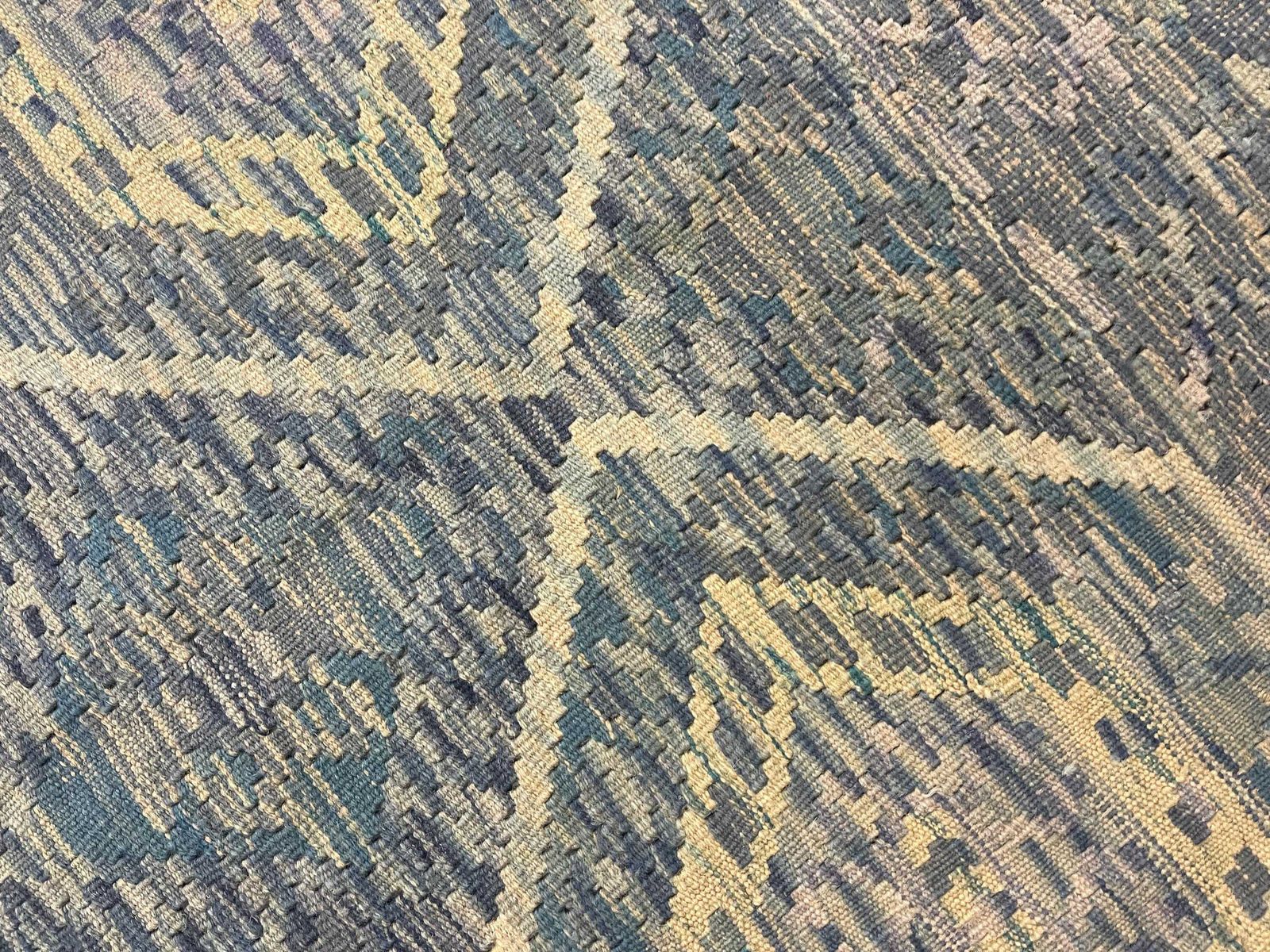 Geometric Kilim Rug: Contemporary Wool Flatweave Carpet (6'5" X 4'2") photo Textiles