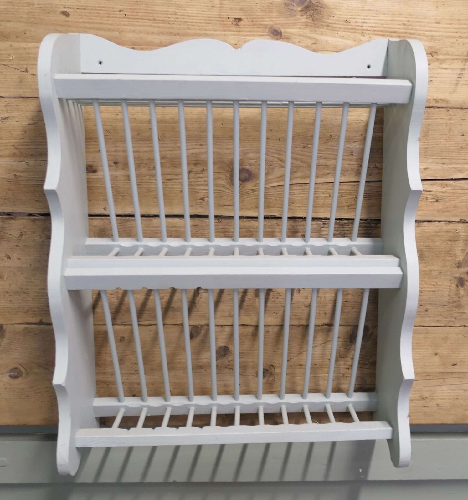 Large Painted Wall Hanging Pine Plate Rack photo 570.0
