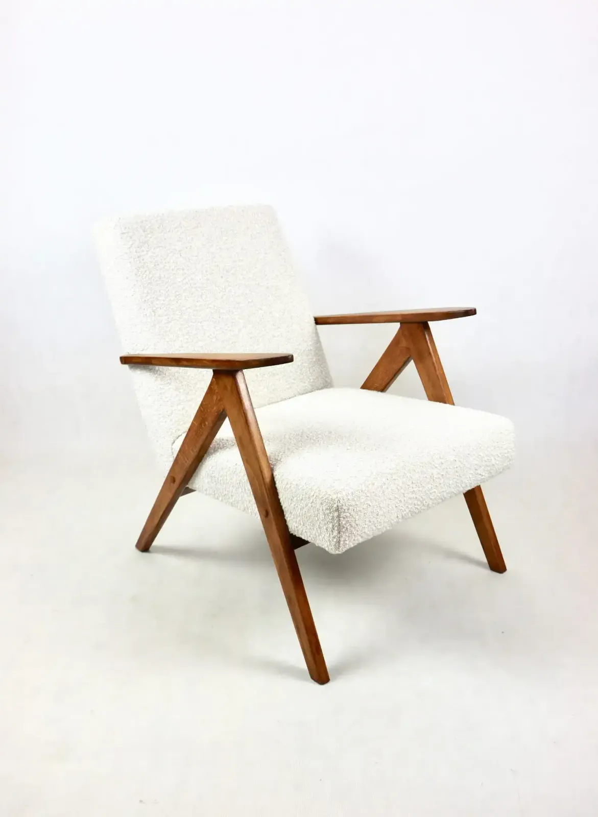 Vintage B 310 Var Armchair, White Bouclé Structure, 1970s