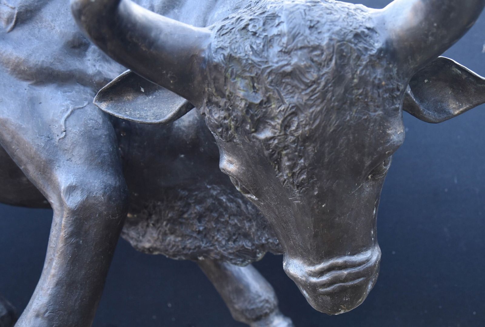 Giant Bronze Bull Statue   Bullock Garden Animals photo vinterior